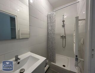  Appartement à louer 2 pièces 37 m²