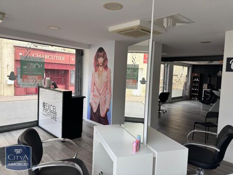 Situ&eacute; en plein cœur du bourg de Herbignac, ce tr&egrave;s be... 1560 44410 Herbignac