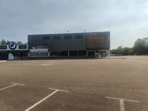 Local commercial 1 638 m&sup2;, divisible en 2 cellules (e... 12950 32550 Pavie