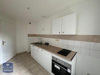  Appartement à louer 3 pièces 65 m²