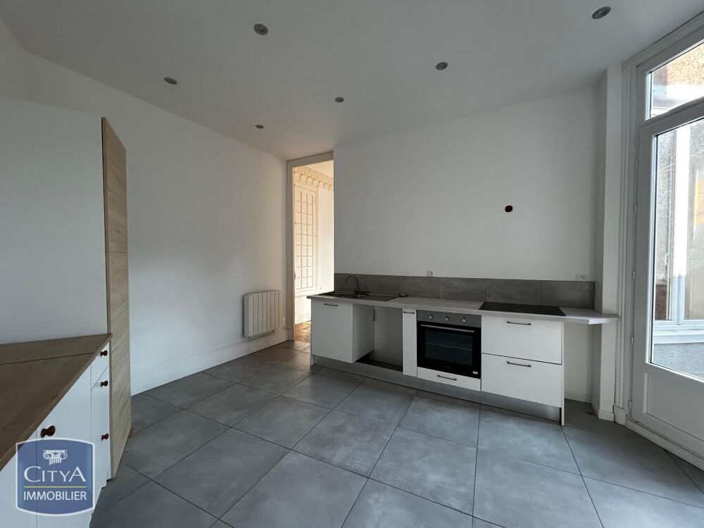 EXCLUSIVITÉ - GRAND APPARTEMENT 3 PIÈCES ENTIEREMENT REN....
