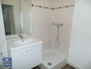 Appartement à louer 2 pièces 46 m²