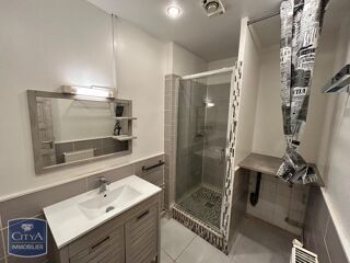  Appartement à louer 2 pièces 47 m²