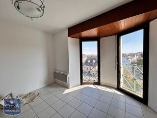 Appartement à louer 4 pièces 107 m²