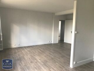  Appartement à louer 4 pièces 66 m²