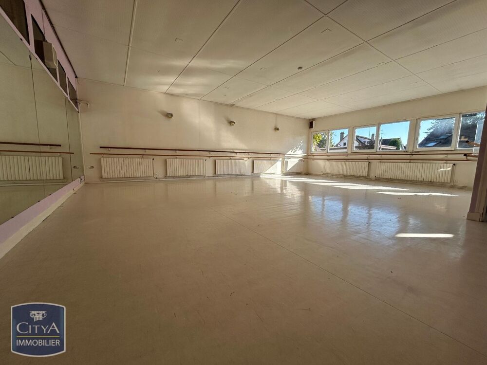   Location / Local Commercial 