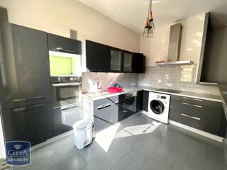  Appartement à louer 3 pièces 79 m²
