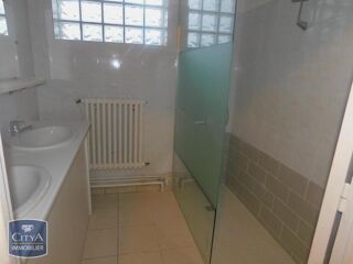  Appartement à louer 4 pièces 103 m²