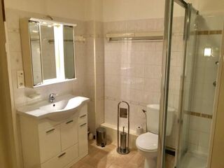  Appartement à louer 2 pièces 58 m²