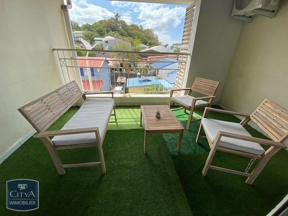 location Appartement - 3 pièce(s) - 57 m² Sainte-Suzanne (97441)