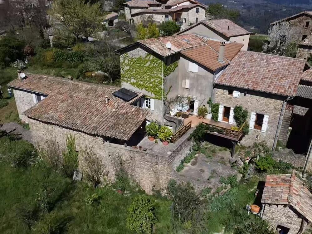 Tènement immobilier de caractère - FABRAS, à 20 min d'AU....