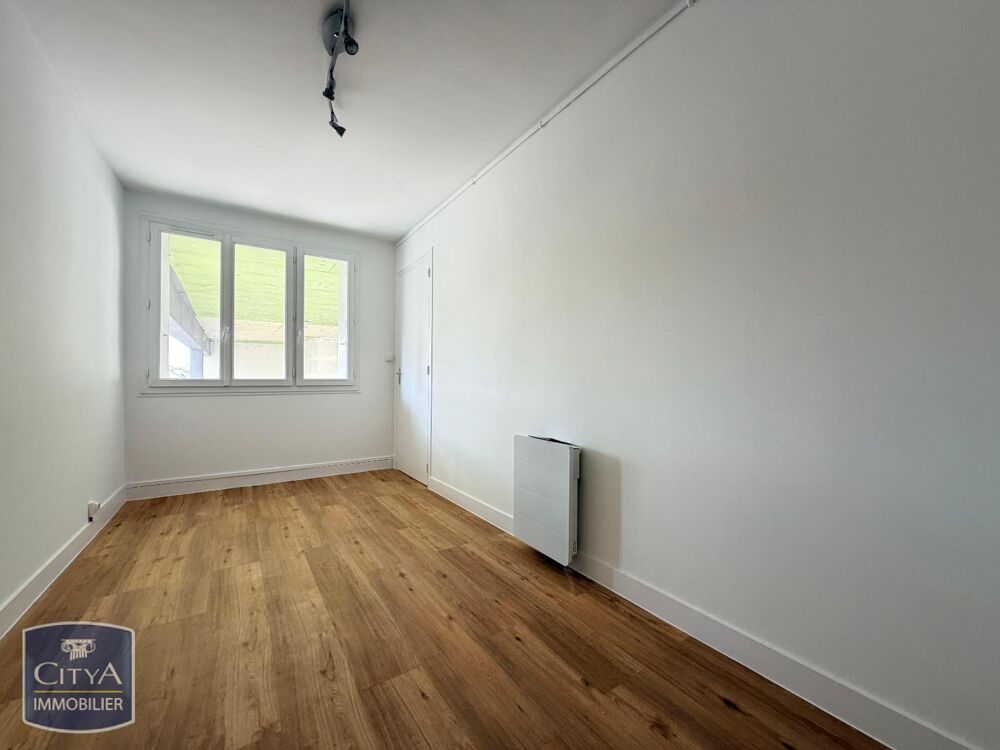 APPARTEMENT T2 - SAINT-PIERRE-DES-CORPS À LOUER - Découv....