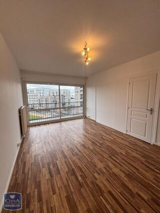  Appartement � louer 4 pi�ces 77 m�