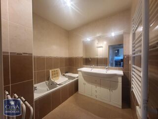  Appartement à louer 2 pièces 50 m²