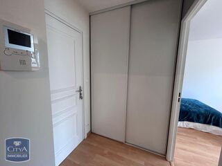  Appartement à louer 1 pièce 33 m²