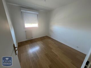  Appartement à louer 3 pièces 64 m²