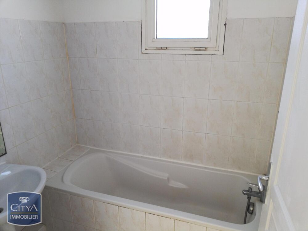 location Appartement - 2 pièce(s) - 39 m² Saint-Pierre (97410)