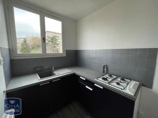  Appartement à louer 1 pièce 28 m²