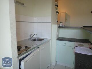  Appartement à louer 1 pièce 28 m²