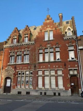  Appartement à louer 4 pièces 105 m²