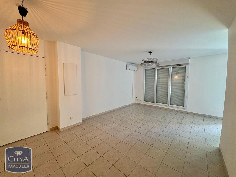 location Appartement - 3 pièce(s) - 68 m² Venelles (13770)