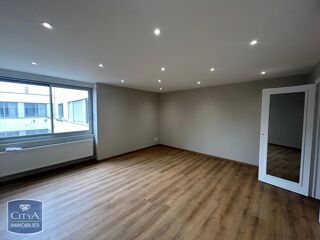  Appartement à louer 4 pièces 95 m²