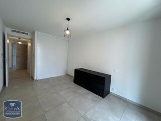  Appartement à louer 3 pièces 66 m²