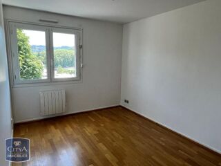  Appartement � louer 3 pi�ces 75 m�