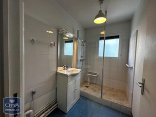  Appartement à louer 3 pièces 66 m²