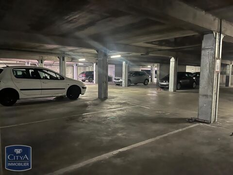  Parking / Garage  louer 