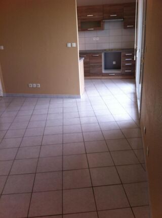  Appartement à louer 3 pièces 71 m²