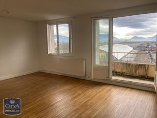  Appartement à louer 2 pièces 55 m²