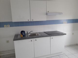  Appartement à louer 3 pièces 65 m²
