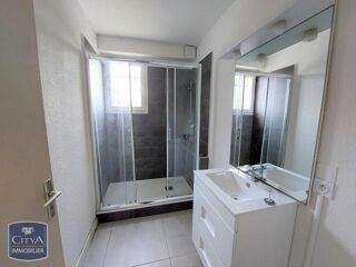  Appartement à louer 2 pièces 46 m²