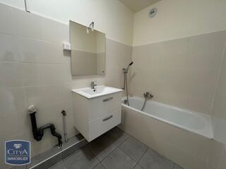  Appartement à louer 2 pièces 61 m²