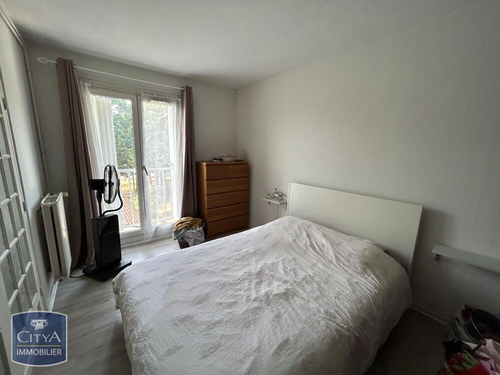 location Appartement - 3 pièce(s) - 79 m² Évry (91000)