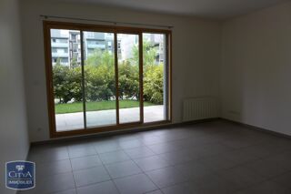  Appartement à louer 2 pièces 47 m²