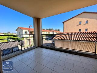  Appartement à louer 4 pièces 86 m²