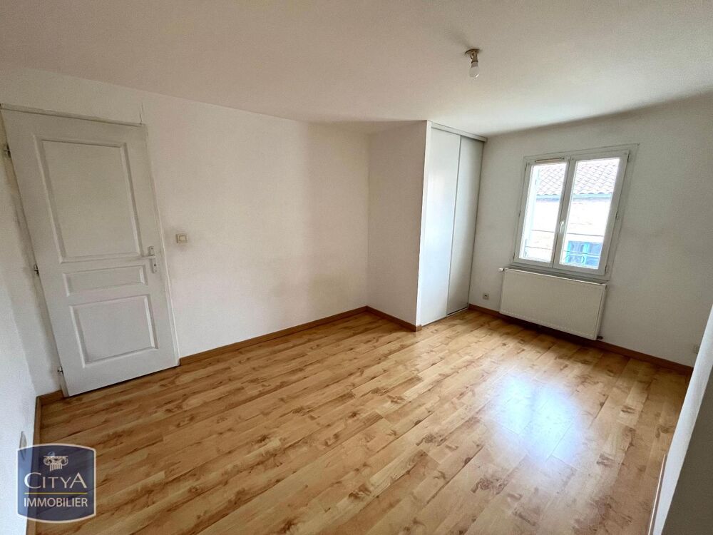 location Maison - 3 pièce(s) - 66 m² Azé (71260)