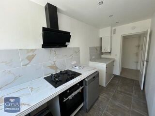  Appartement à louer 4 pièces 82 m²