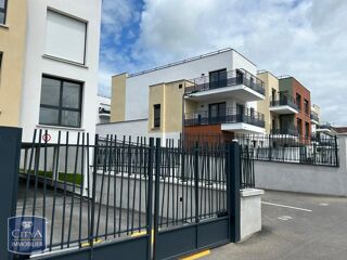  Appartement à louer 4 pièces 82 m²