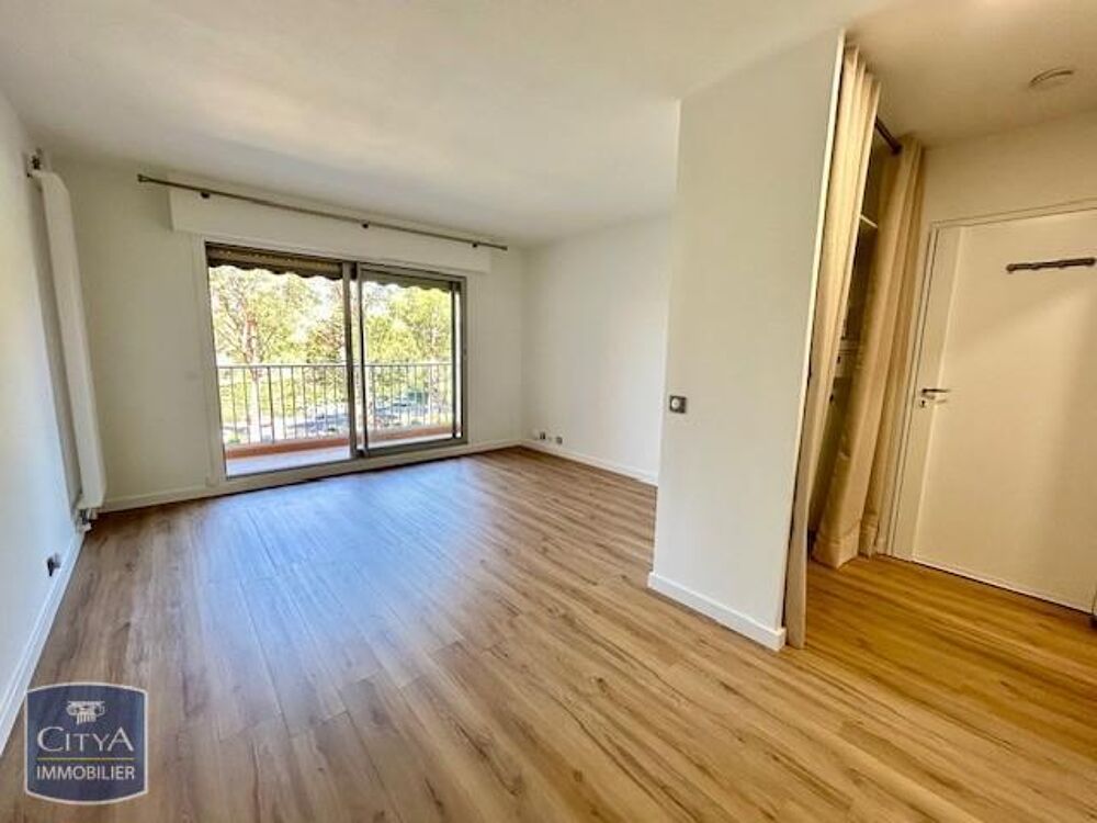 location Appartement - 1 pièce(s) - 24 m² Mandelieu-la-Napoule (06210)
