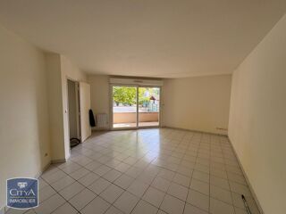 Appartement à louer 2 pièces 45 m²