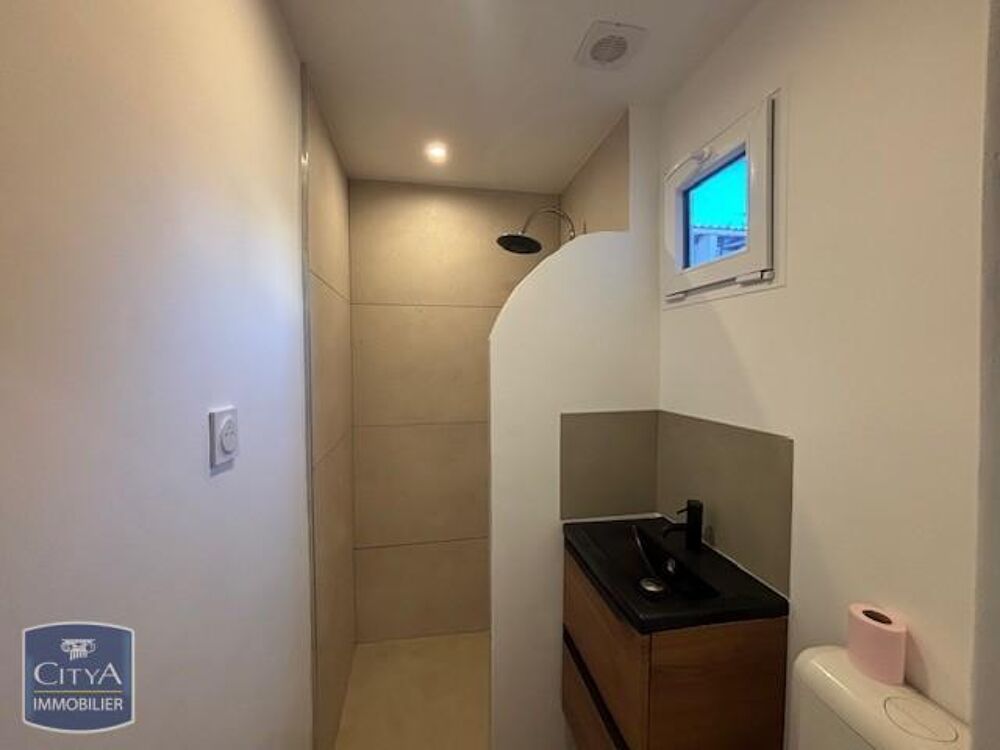 À LOUER : Appartement T2 situé à Sète. Ce bien immobilie....