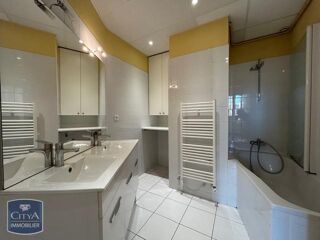  Appartement � louer 4 pi�ces 73 m�