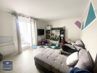 Appartement à louer 4 pièces 74 m²