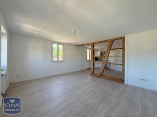  Appartement à louer 4 pièces 91 m²