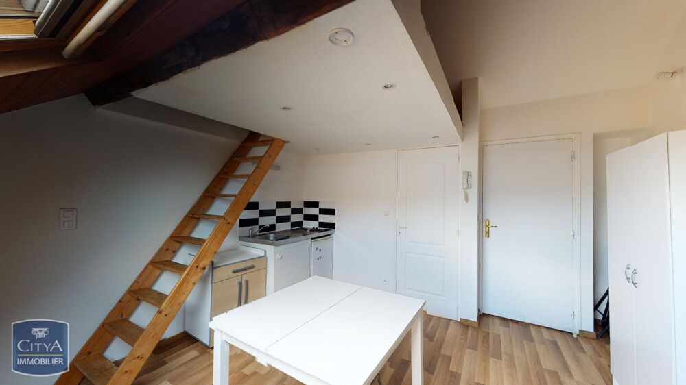 À LOUER : Appartement T1 situé à Amiens, dans le quartie....