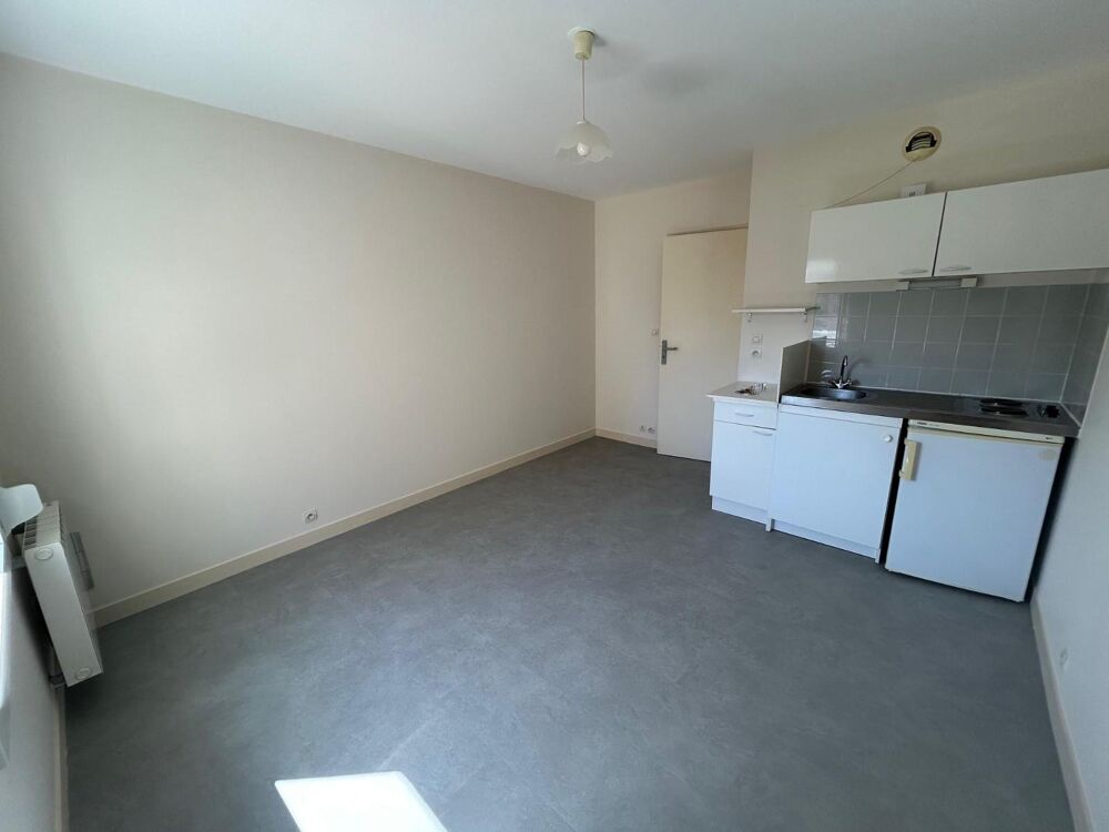 À LOUER : Appartement T1 situé dans la charmante ville d....