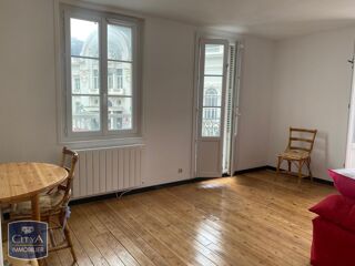  Appartement à louer 1 pièce 24 m²
